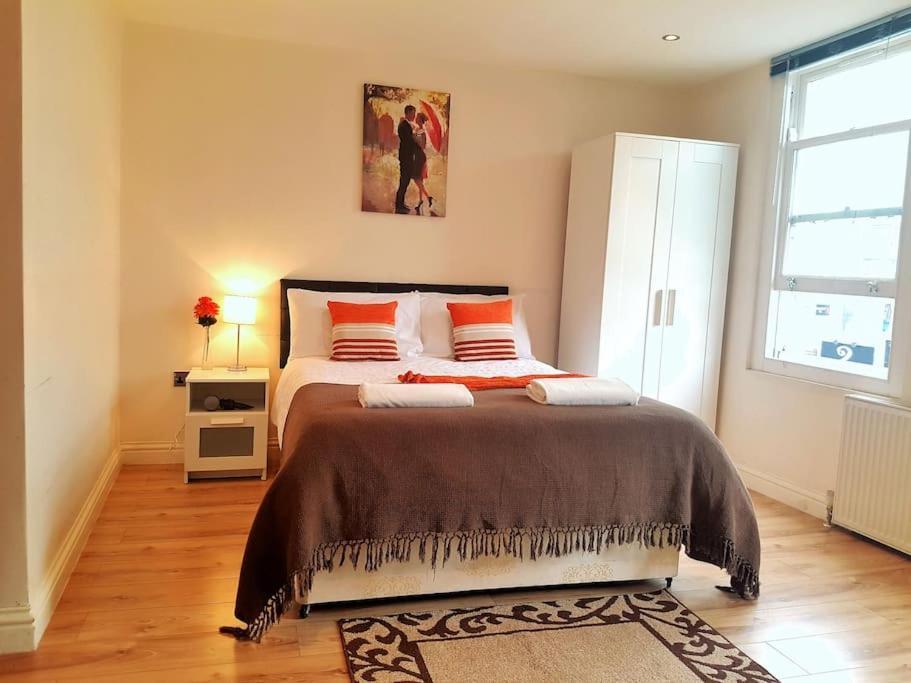 Comfortable Studio Flat Near Central Лондон Экстерьер фото